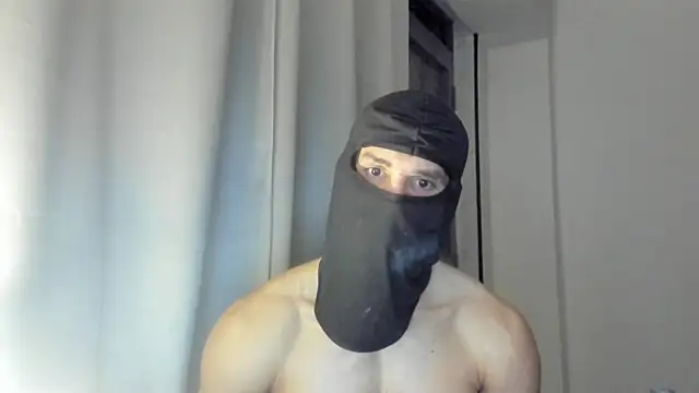 Snapshot of mysterious_muscles chatting on 14, 5, 2026 mysterious muscles online show from 14, 5, 2026