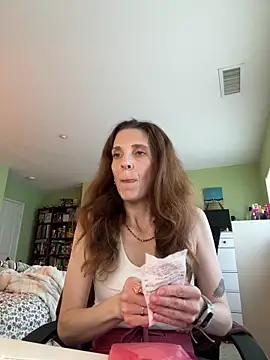 Raevyn online show from 13, 6, 2026