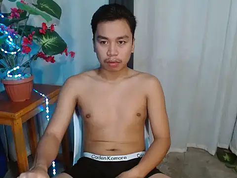 Snapshot of urasiankevin chatting on 1, 7, 2026 urasiankevin online show from 1, 7, 2026