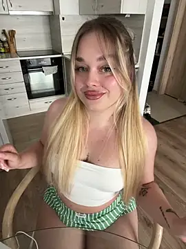 lilixcake online show from 8, 5, 2026