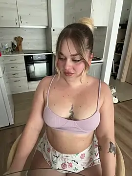 Snapshot of lilixcake chatting on 27, 5, 2026 lilixcake online show from 27, 5, 2026