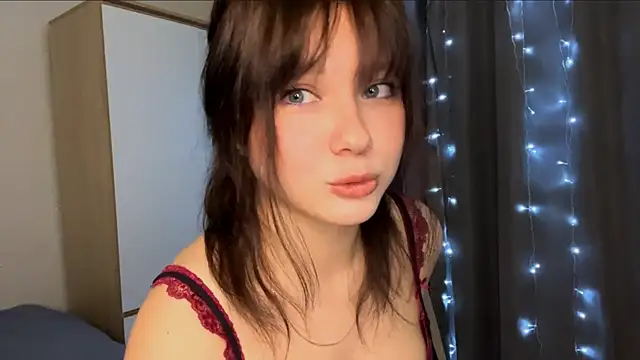 Snapshot of EmilyMercurial chatting on 3, 6, 2026 EmilyMercurial online show from 3, 6, 2026