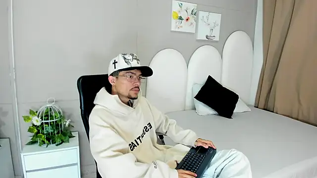 Snapshot of jake_miller__ chatting on 4, 6, 2026 jake miller online show from 4, 6, 2026
