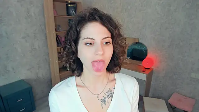Snapshot of Kimasichka chatting on 17, 5, 2026 Kimasichka online show from 17, 5, 2026