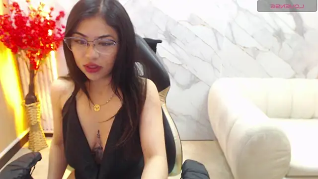 Jade tf online show from 25, 5, 2026