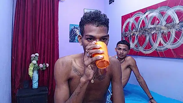 black twinks online show from 29, 5, 2026
