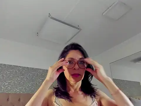 lena gray online show from 8, 6, 2026
