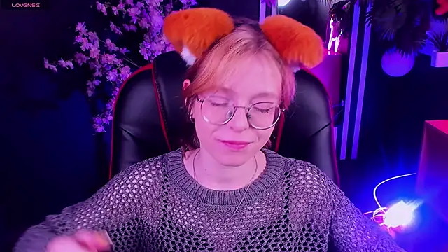 Snapshot of FoxxyyPolly chatting on 1, 6, 2026 FoxxyyPolly online show from 1, 6, 2026
