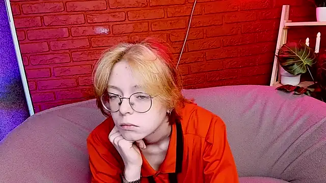 Snapshot of FoxxyyPolly chatting on 21, 5, 2026 FoxxyyPolly online show from 21, 5, 2026