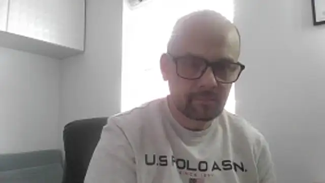 NakedAndrewHot online show from 15, 5, 2026