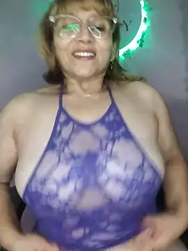 Snapshot of vitaminafranccesca chatting on 7, 6, 2026 vitaminafranccesca online show from 7, 6, 2026