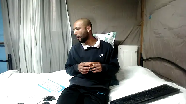 Snapshot of Camodick chatting on 13, 7, 2026 Camodick online show from 13, 7, 2026