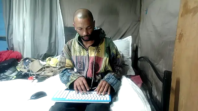 Snapshot of Camodick chatting on 15, 7, 2026 Camodick online show from 15, 7, 2026