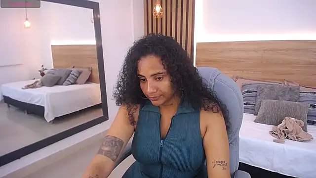 Snapshot of alexa_forbes_ chatting on 13, 5, 2026 alexa forbes online show from 13, 5, 2026