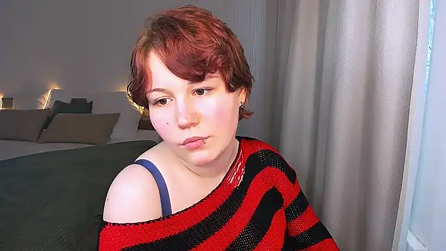 MiaLacrice online show from 1, 6, 2026