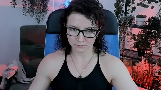 Snapshot of AureliaGleam chatting on 14, 5, 2026 AureliaGleam online show from 14, 5, 2026