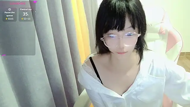 Ooo-Lola online show from 7, 5, 2026
