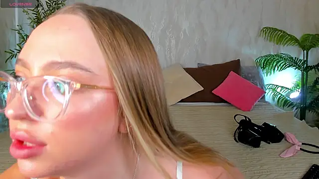 Snapshot of zabavva chatting on 22, 6, 2026 zabavva online show from 22, 6, 2026