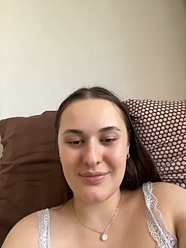 Snapshot of Queen_Monica_ chatting on 25, 5, 2026 Queen Monica online show from 25, 5, 2026