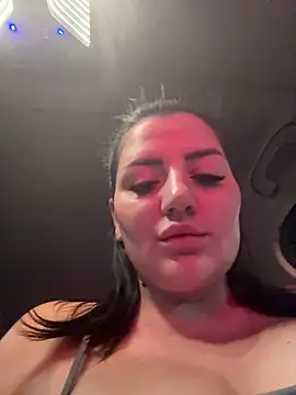 SophiePale online show from 12, 11, 2025