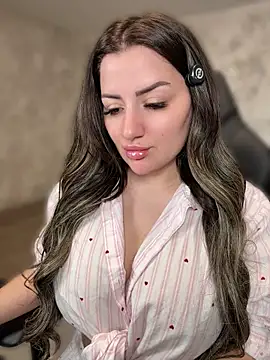 SophiePale online show from 13, 4, 2026