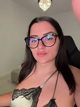SophiePale online show from 23, 7, 2026