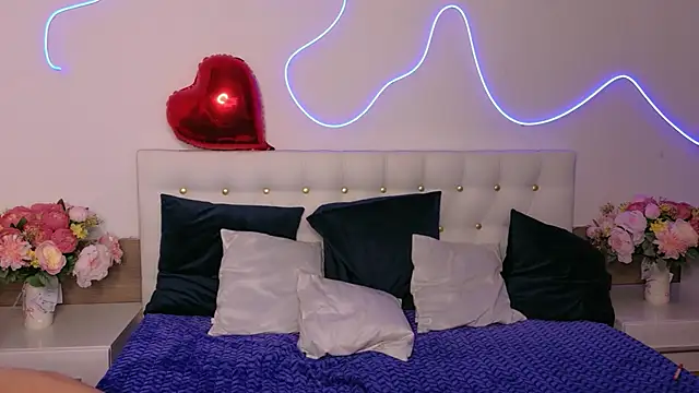 Snapshot of MaddiePerez chatting on 12, 5, 2026 MaddiePerez online show from 12, 5, 2026