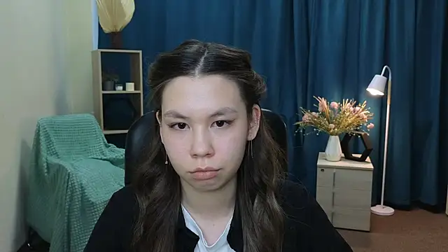 RoxanneCrandal online show from 10, 5, 2026