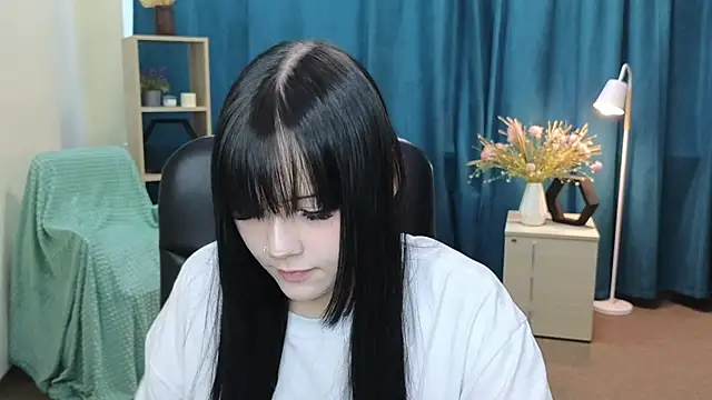Snapshot of MelaineCore chatting on 11, 5, 2026 MelaineCore online show from 11, 5, 2026
