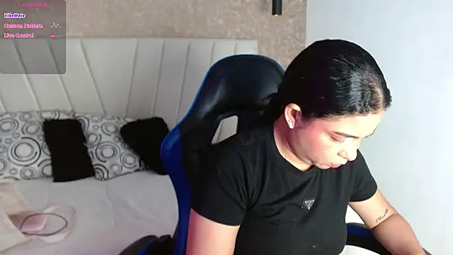 AliceSmity   online show from 14, 6, 2026