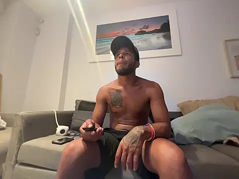 blackandwhite221 online show from 19, 7, 2026