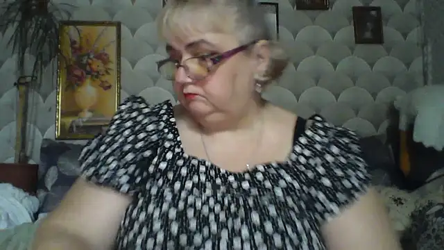 MarinaFarina53 online show from 12, 6, 2026