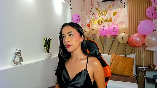 Aisha Vex online show from 15, 6, 2026