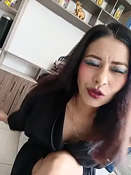 Natashaanurak  online show from 15, 5, 2026