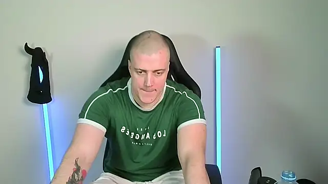 Snapshot of Bigbaald chatting on 24, 5, 2026 Bigbaald online show from 24, 5, 2026