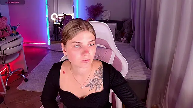 Snapshot of Leri_One chatting on 29, 5, 2026 Leri One online show from 29, 5, 2026
