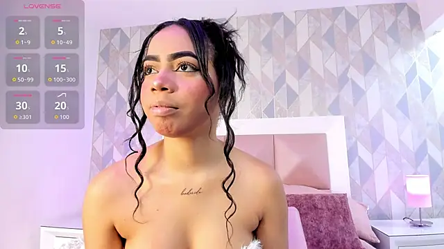 TyraKayne online show from 25, 6, 2026