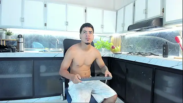 criss hardcock  online show from 21, 6, 2026