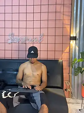 criss hardcock  online show from 14, 5, 2026