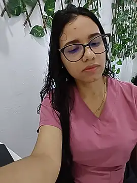 alanahot94 online show from 24, 6, 2026