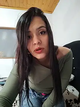 Snapshot of HollyMoon_ chatting on 25, 5, 2026 HollyMoon online show from 25, 5, 2026