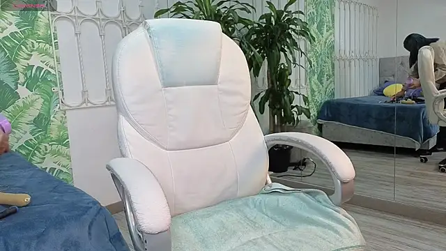 baby julieta00 online show from 20, 6, 2026
