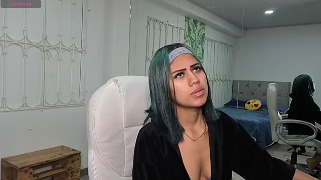 baby julieta00 online show from 25, 5, 2026
