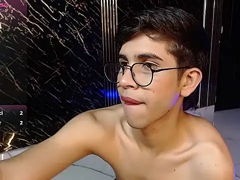 Snapshot of joshua_saenz_ chatting on 29, 5, 2026 joshua saenz online show from 29, 5, 2026