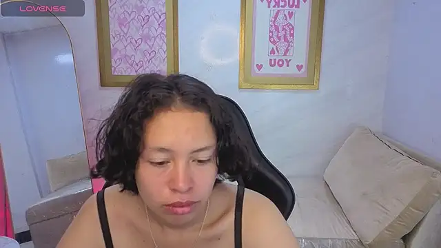 Snapshot of karim_v_v chatting on 13, 6, 2026 karim v v online show from 13, 6, 2026