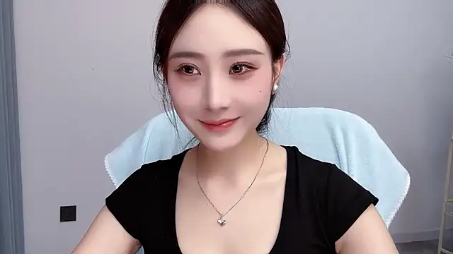  222Mia online show from 30, 6, 2026