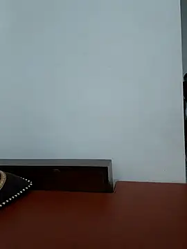Snapshot of -Trici- chatting on 1, 8, 2026 -Trici- online show from 1, 8, 2026