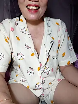 Snapshot of -Trici- chatting on 10, 7, 2026 -Trici- online show from 10, 7, 2026