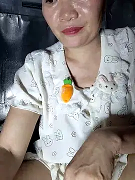 Snapshot of -Trici- chatting on 17, 6, 2026 -Trici- online show from 17, 6, 2026