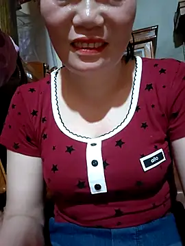 Snapshot of -Trici- chatting on 10, 7, 2026 -Trici- online show from 10, 7, 2026